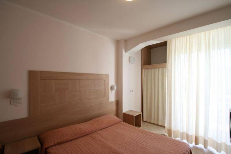 Hotel Excelsior Cattolica Eksteriør bilde